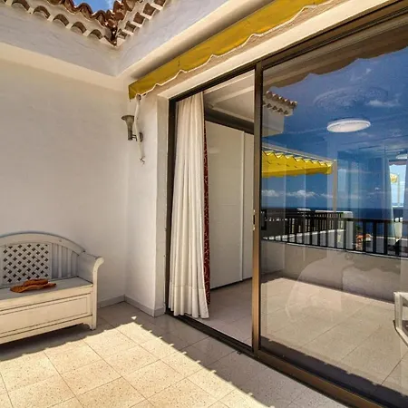 Apartment Penthouse With Magnificent Ocean Views, Jacuzzi, Pool, Nearby Beach In Tenerife South Playa Fanabe