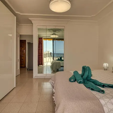 Penthouse With Magnificent Ocean Views, Jacuzzi, Pool, Nearby Beach In Tenerife South Playa Fanabe