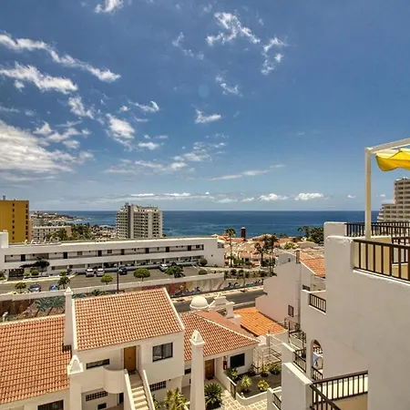 Penthouse With Magnificent Ocean Views, Jacuzzi, Pool, Nearby Beach In Tenerife South Apartment